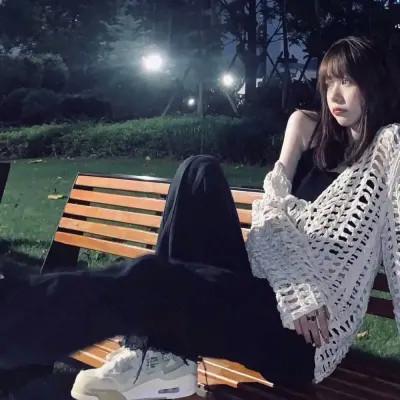 头像氛围感ins女生照片