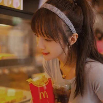 女生头像氛围感ins 高清安静又温柔又沉稳的女生头像图片