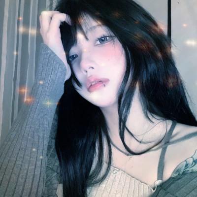 梦幻星空的女生头像 高清超好看的星空头像女生图片