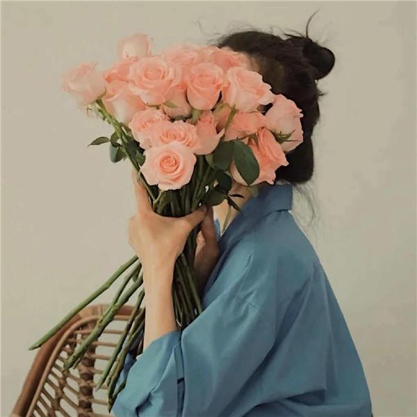 高级女生微信头像自由洒脱图片，独具风格