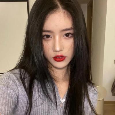 18岁女生温柔头像图片40张