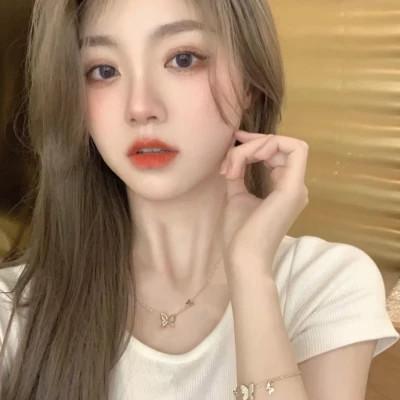 18岁女生温柔头像图片40张