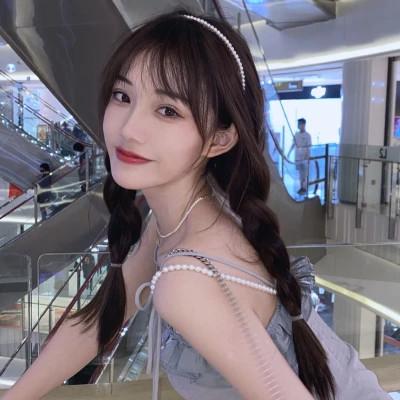 18岁女生温柔头像图片40张