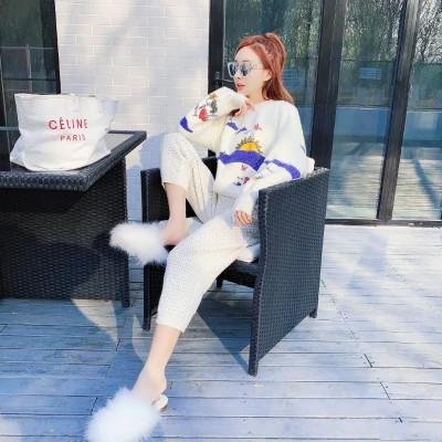 微信头像女全身照图片32张