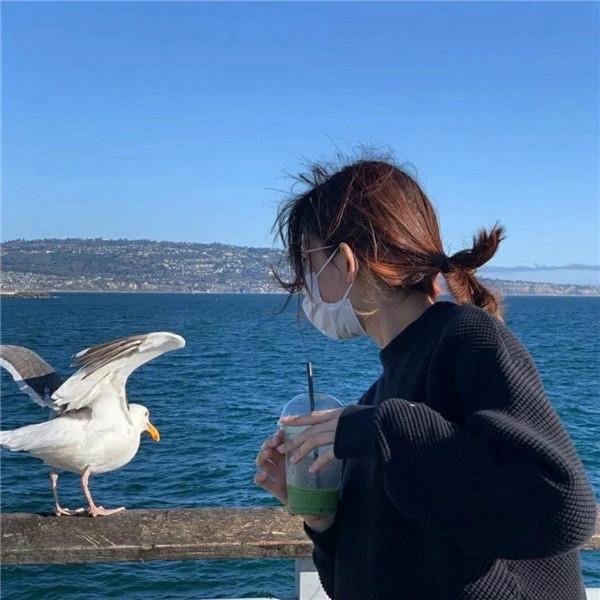 高级女生微信头像自由洒脱图片，独具风格
