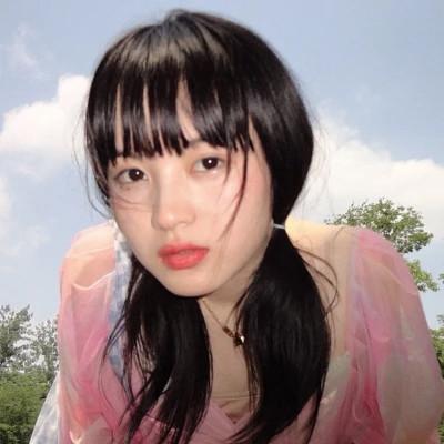 18岁女生温柔头像图片40张