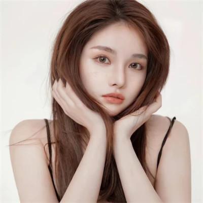 优质冷艳女头像图片好看32张