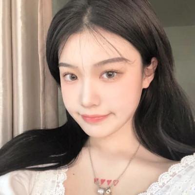18岁女生温柔头像图片40张