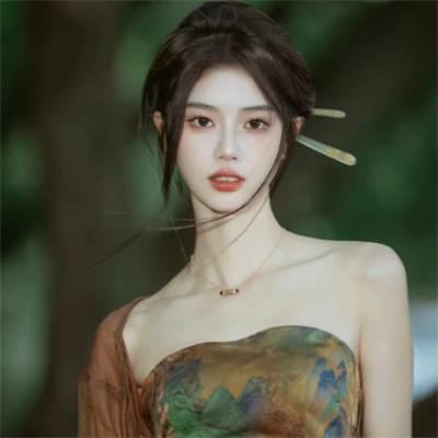 优质冷艳女头像图片好看32张