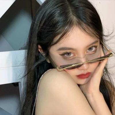 18岁女生温柔头像图片40张