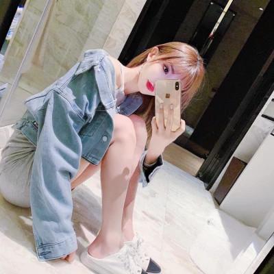 微信头像女全身照图片32张