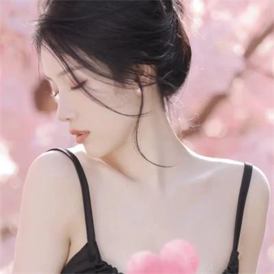 优质冷艳女头像图片好看32张