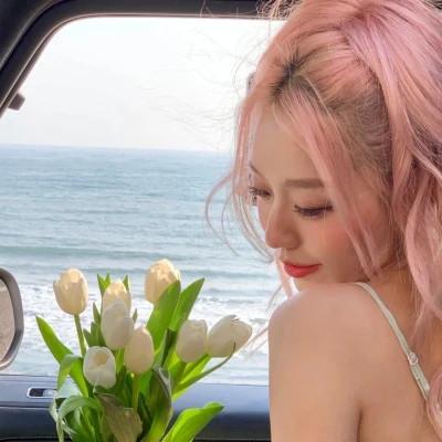很哇塞的女孩头像 高清唯美可以做一个哇塞女孩头像