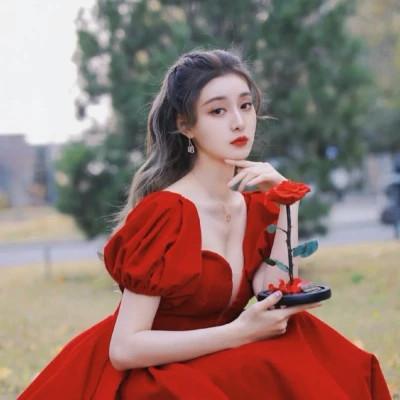 很哇塞的女孩头像 高清唯美可以做一个哇塞女孩头像