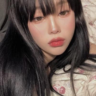 18岁女生温柔头像图片40张