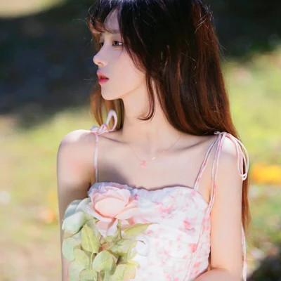 很哇塞的女孩头像 高清唯美可以做一个哇塞女孩头像