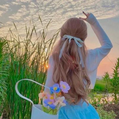 很哇塞的女孩头像 高清唯美可以做一个哇塞女孩头像