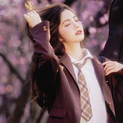 很哇塞的女孩头像 高清唯美可以做一个哇塞女孩头像