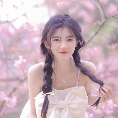 温柔甜美女生头像高级小众图片