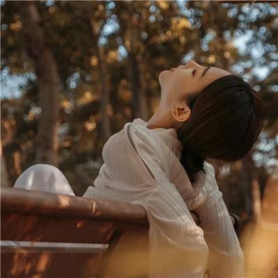 女生头像自由洒脱 高清漂亮充满自由感的女生的头像图片