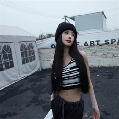 小众又高格调的头像女 高清惊艳到爆的女生头像图片