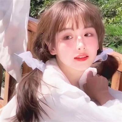 温柔甜美女生头像高级小众图片
