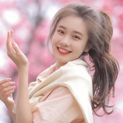 温柔甜美女生头像高级小众图片