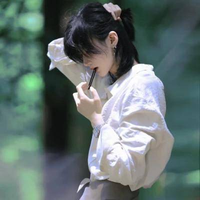 小众又高格调的头像女 高清惊艳到爆的女生头像图片