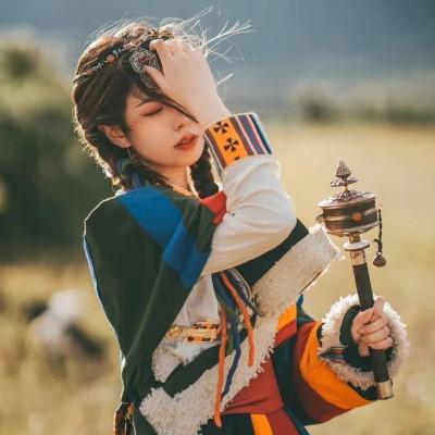 117张女生高级氛围感美女头像