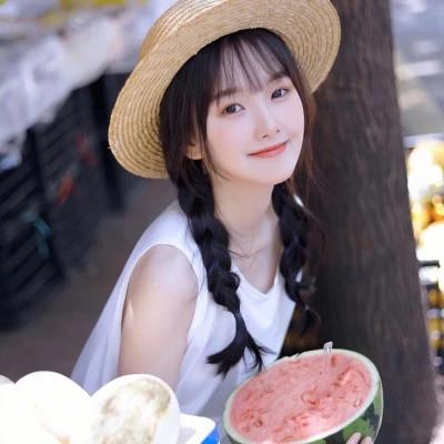 温柔甜美女生头像高级小众图片