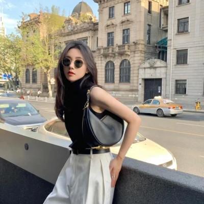 小众又高格调的头像女 高清惊艳到爆的女生头像图片