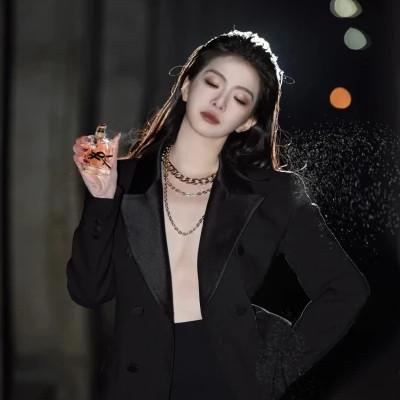 小众又高格调的头像女 高清惊艳到爆的女生头像图片