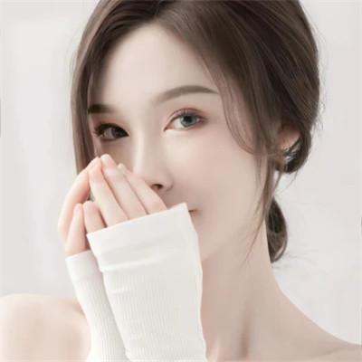 超好看的高冷头像女干净利落34张