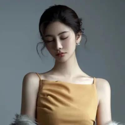 超好看的高冷头像女干净利落34张