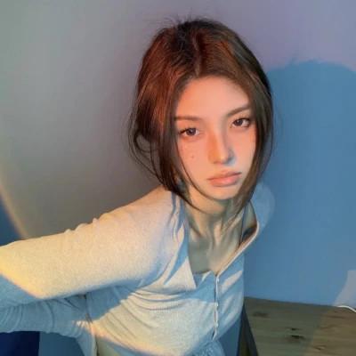 微信女生头像ins风高清图片