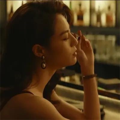 一眼就沦陷的高级头像女32张