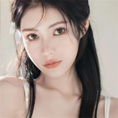 超好看的高冷头像女干净利落34张