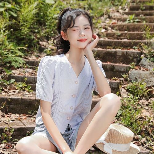 温柔点的女生头像50张