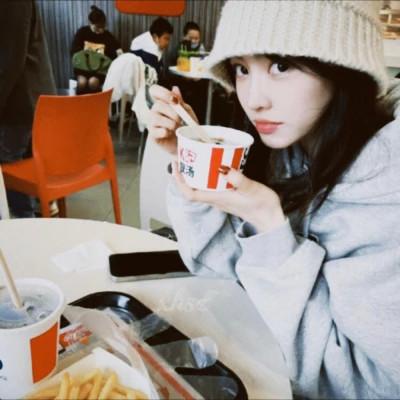 漂亮女生头像胶片高清精选32张