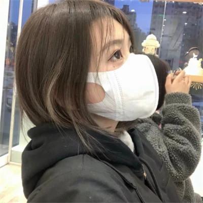 日常头像微信女生真人32张