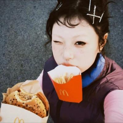 胶片类型女生头像图片精选32张