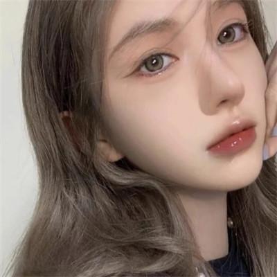 日常头像微信女生真人32张