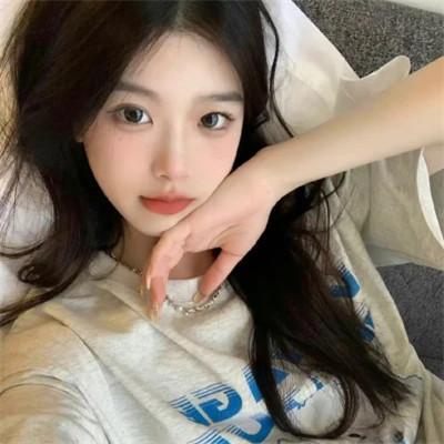 真人优质感女头像高清32张