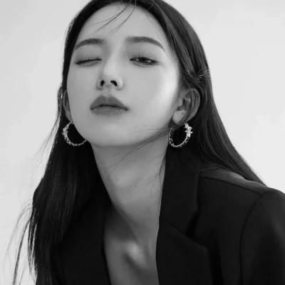 女士高冷黑白头像图片高清112张