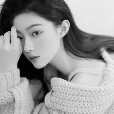 女士高冷黑白头像图片高清112张