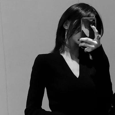 91张黑白冷淡风女生头像
