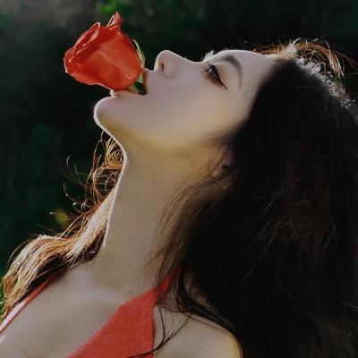 慵懒随意女生头像59张