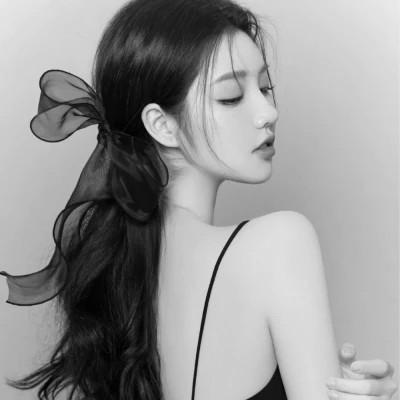 女士高冷黑白头像图片高清112张