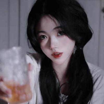 慵懒随意女生头像59张