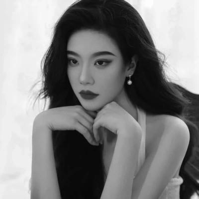 女士高冷黑白头像图片高清112张